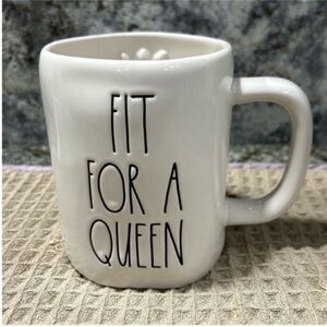 NWT Rae Dunn “Fit For A Queen” Crown Mug 16 oz White Ceramic Coffee Cup